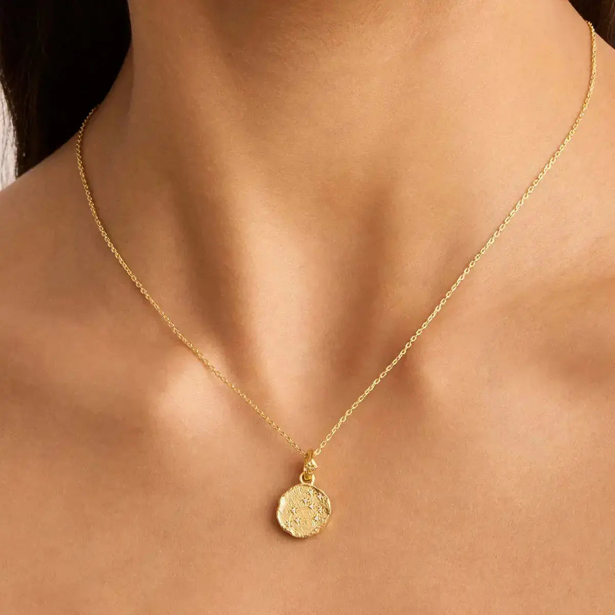 Collier Signe Astrologique Estampillé Doré Espace Astronomie Espace Astronomie