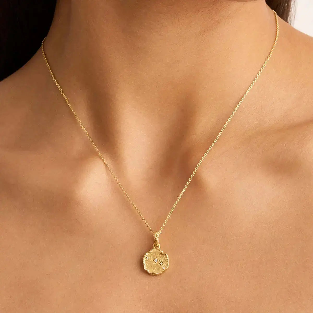 Collier Signe Astrologique Estampillé Doré Espace Astronomie Espace Astronomie