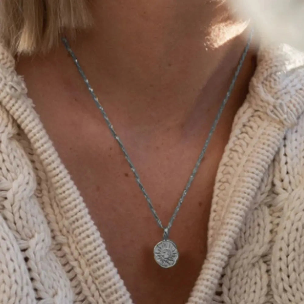 Collier Soleil Estampillé Espace Astronomie Espace Astronomie