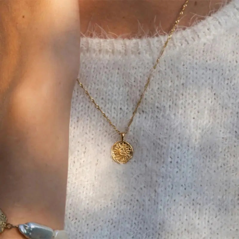 Collier Soleil Estampillé Espace Astronomie Espace Astronomie